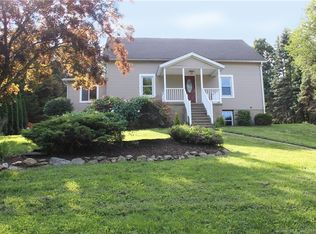 52 Bungay Rd, Seymour, CT 06483