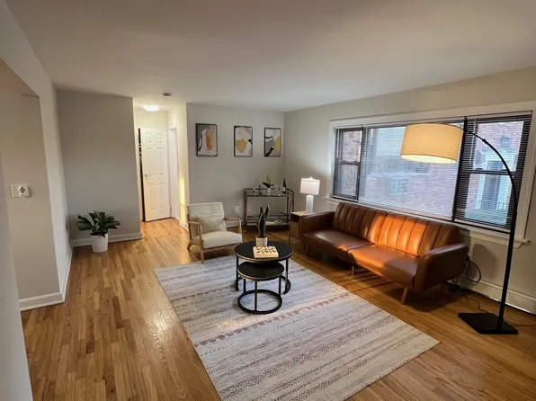 Highland Manor Apartments