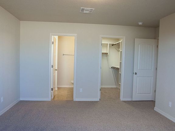 2nd image of 2777 Luna Vista