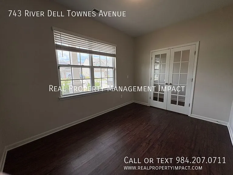 743 River Dell Townes Ave — Photo 7