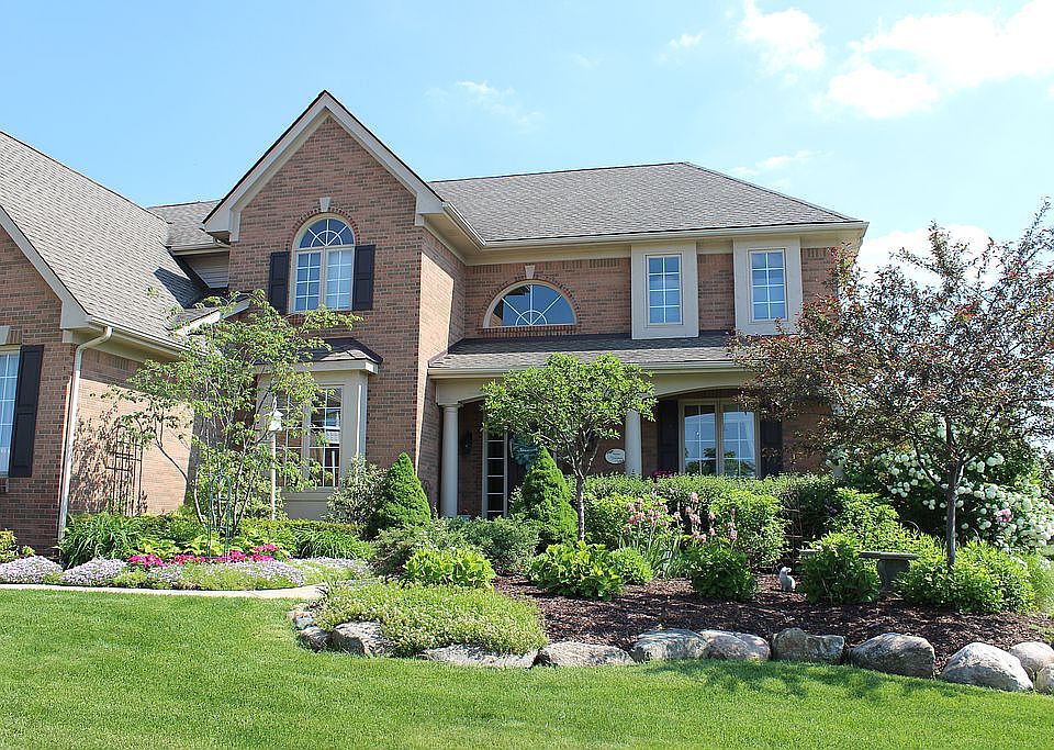 1st image of 54225 Birchwood Dr
