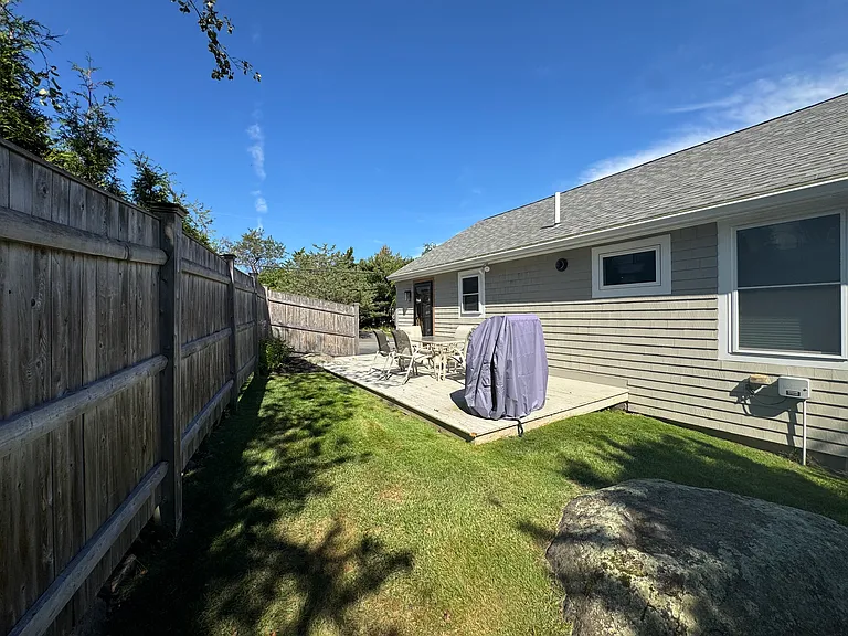 20 Cycad Ave — Photo 31