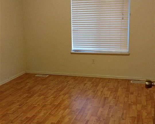 5th image of 6090 Western Dr Unit 23
