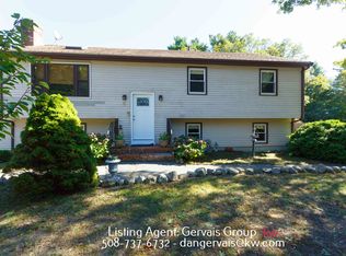 11 Windsor Dr, Wareham, MA 02571