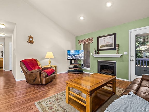 4th image of 4824 50th Ave SE