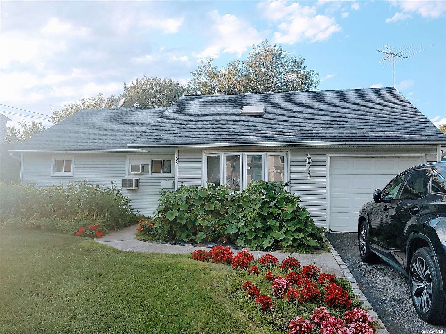 38 Sunrise Street, Plainview, NY 11803 MLS 3495710 Zillow