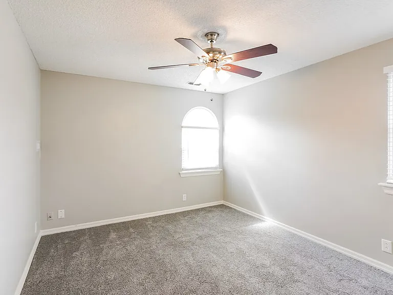 2605 Paddle Wheel Dr — Photo 14