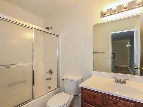 5th image of 101 Birch Wood Ct