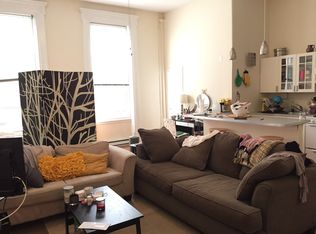 1525 Spruce St #2F, Philadelphia, PA 19102