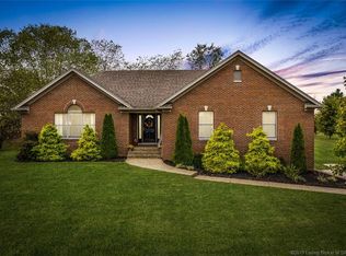 8877 Highland Lake Dr, Georgetown, IN 47122