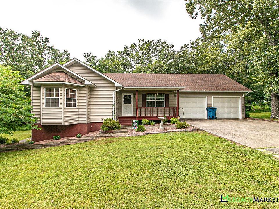 1st image of 15 Monarch Ln