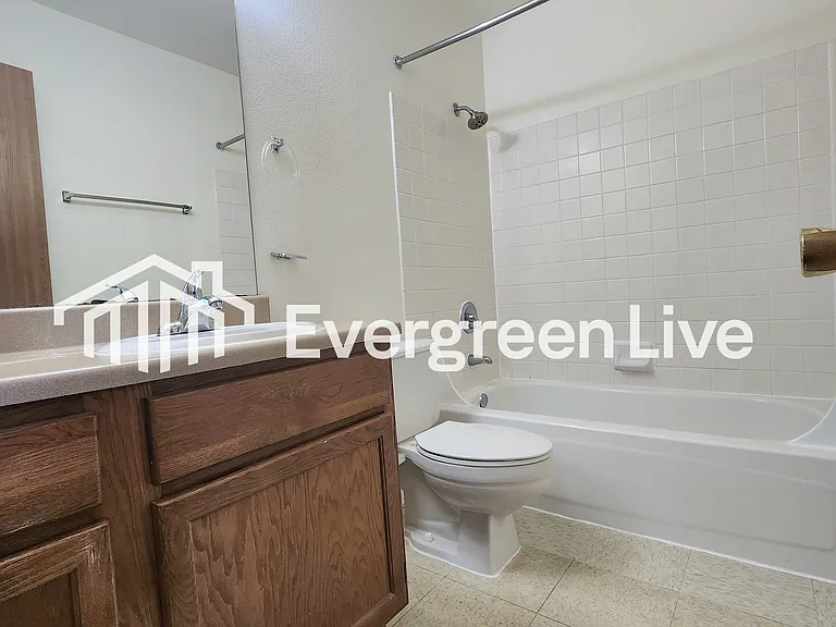 233 Raven Dr — Photo 21