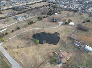 10917 S 33rd Ave W, Jenks, OK 74037