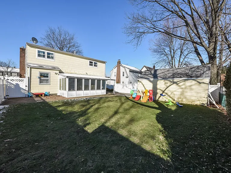 94 Millington Pl — Photo 24