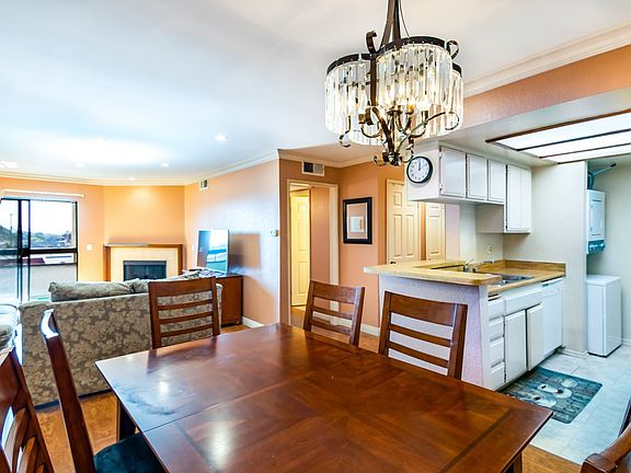 3rd image of 460 Oak St APT 314