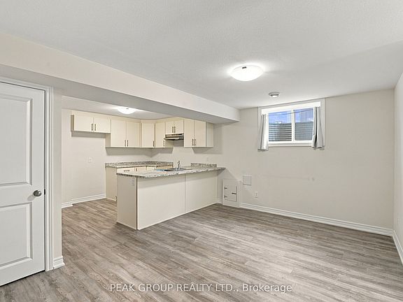 4th image of 21 Barker Pkwy #2