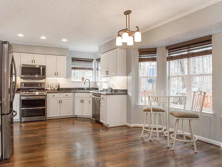 8008 High Oak Rd — Photo 11
