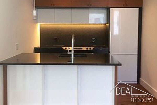 2nd image of 163 Winthrop St #2F