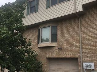 307 Santos St, East Mc Keesport, PA
