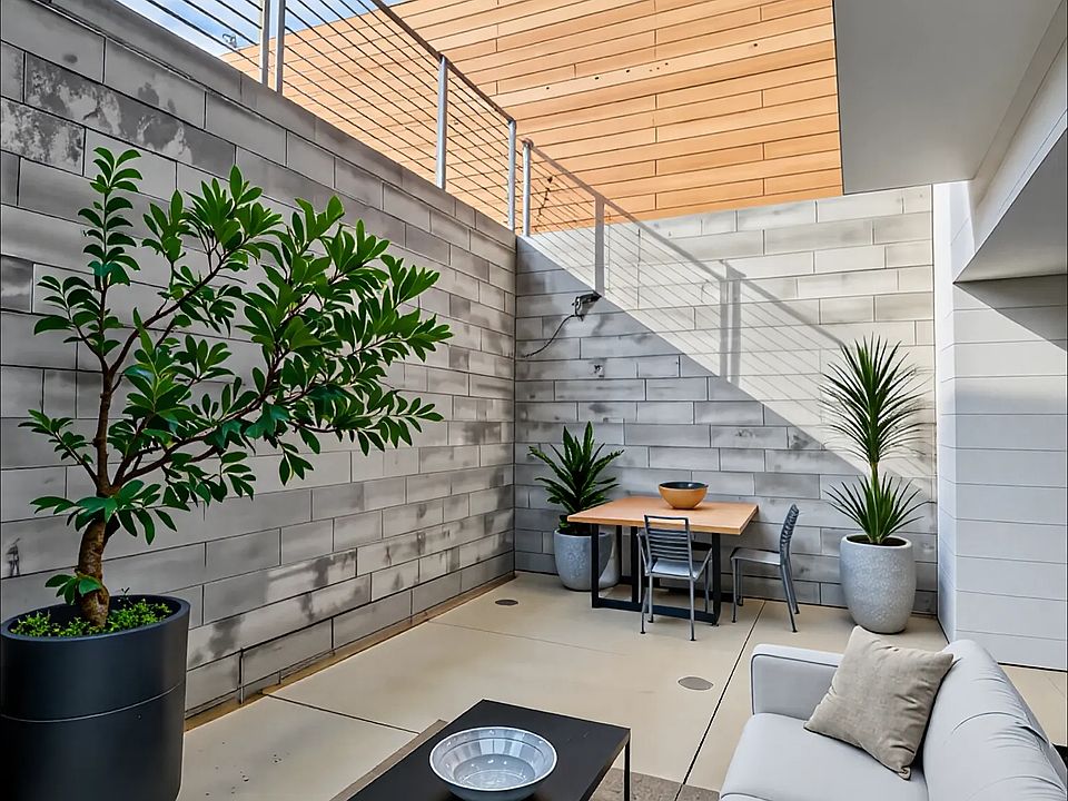 * Photos are virtually staged for illustrative purposes. The unit is rented unfurnished.