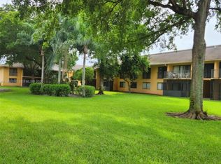 124-5921 Washington St #124, Hollywood, FL 33023