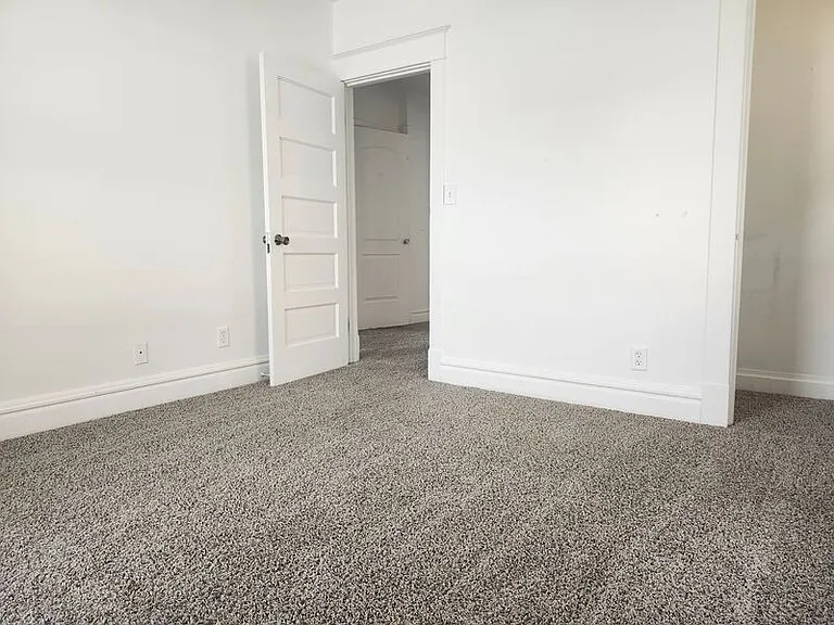 523 W Maple Ave #2-A — Photo 3