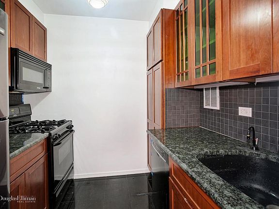5th image of 245 E 93rd St APT 26C