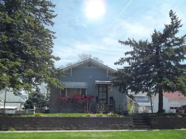 7 N 6th St, Marshalltown, IA 50158