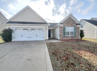 1253 Barn Owl Dr, Fayetteville, NC 28306