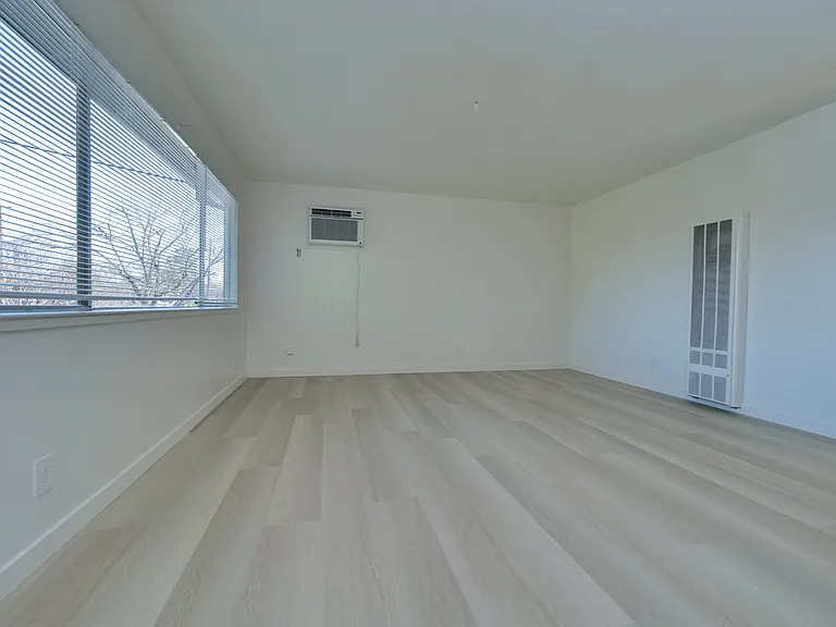 3217 Walnut Ave — Photo 11