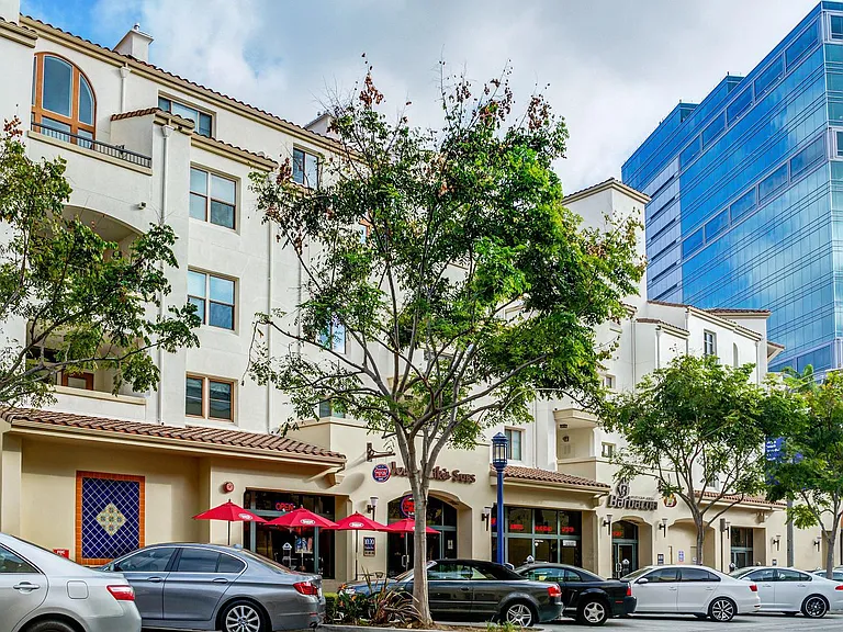 Restaurants and retail shopping on ground floor