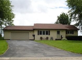 1802 Grumann Dr, Tomah, WI 54660