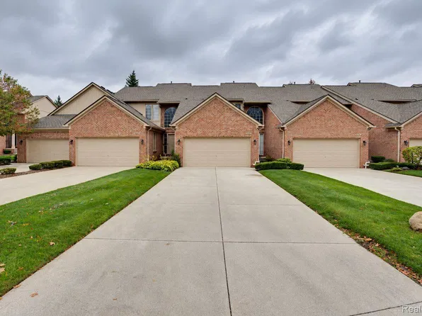 55388 Boardwalk Dr, Shelby Township, MI 48316