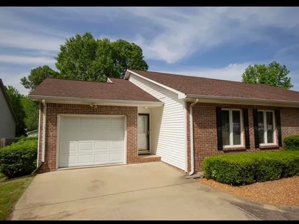 5073 Hill Ter, Paducah, KY 42001