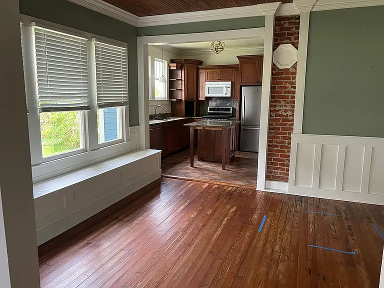 115 General Gardner Ave — Photo 8