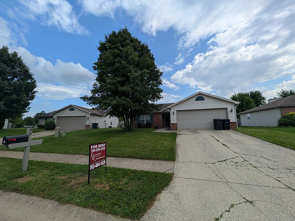 1st image of 90 Phillips Ct