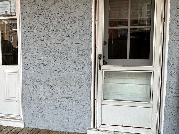 2nd image of 182 Green Ln #1