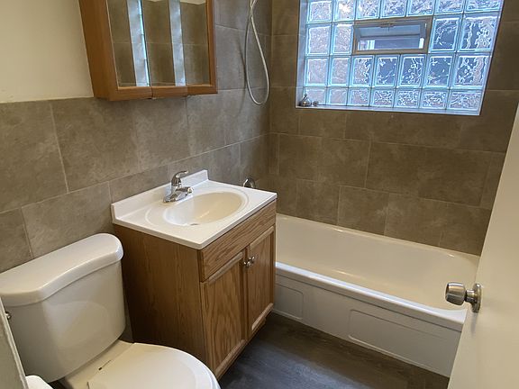 4th image of 7218 Park Ave #4