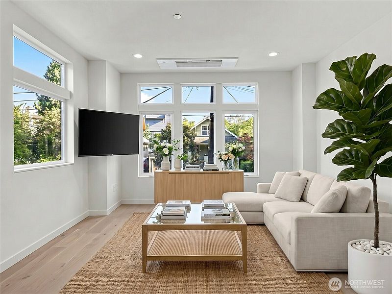 4th image of 1410 B N 47th Street