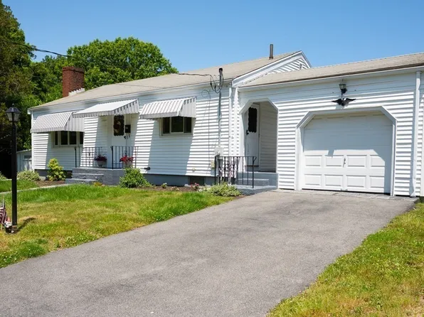 9 Roc Fall Rd, Hingham, MA 02043