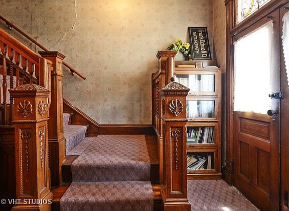 2nd image of 15868 S Park Ave