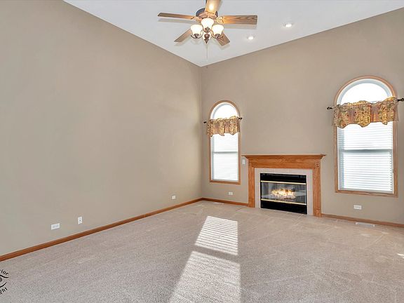 2nd image of 534 Jeffery Dr
