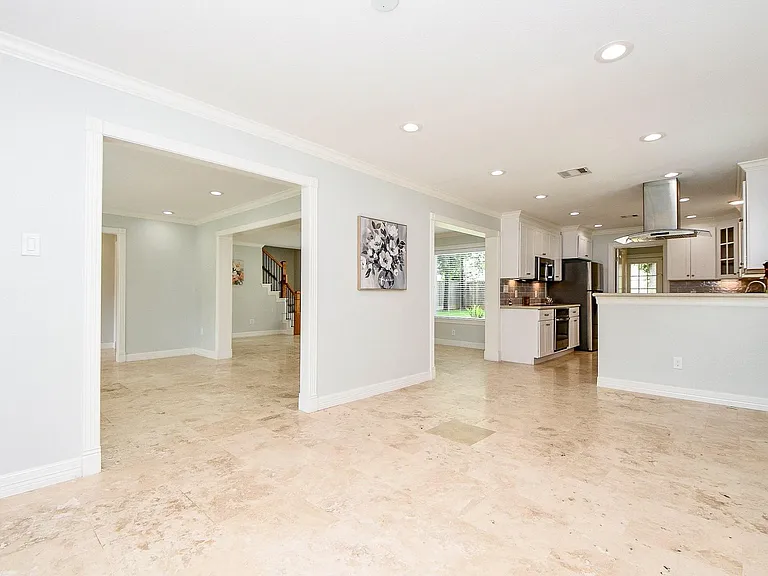 707 Thistlewood Dr — Photo 10