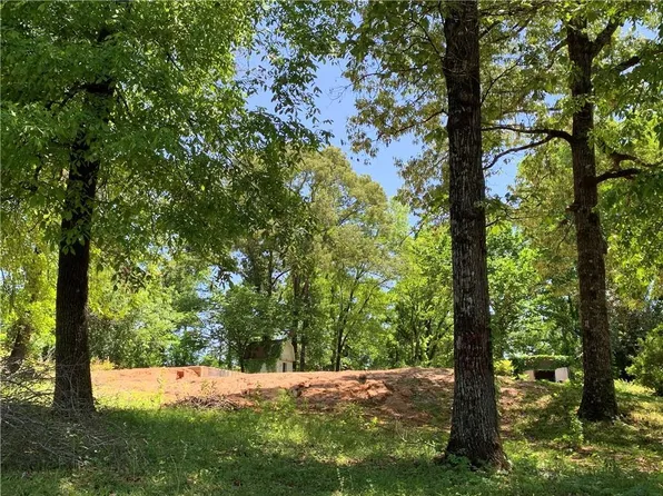 815 Ridgeview Dr, Pineville, LA 71360