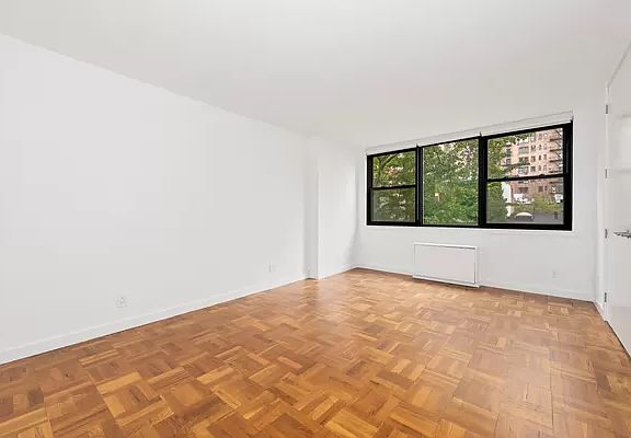 3rd image of 420 E 51st St APT 5C