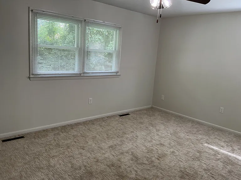 1012 Turkey Point Rd — Photo 7