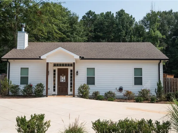 49 Timber Ave, Opelika, AL 36804