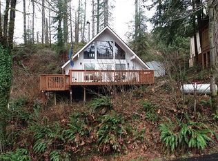 71267 Northshore Dr, Clatskanie, OR 97016