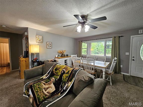 4th image of 23720 Taffy Ln