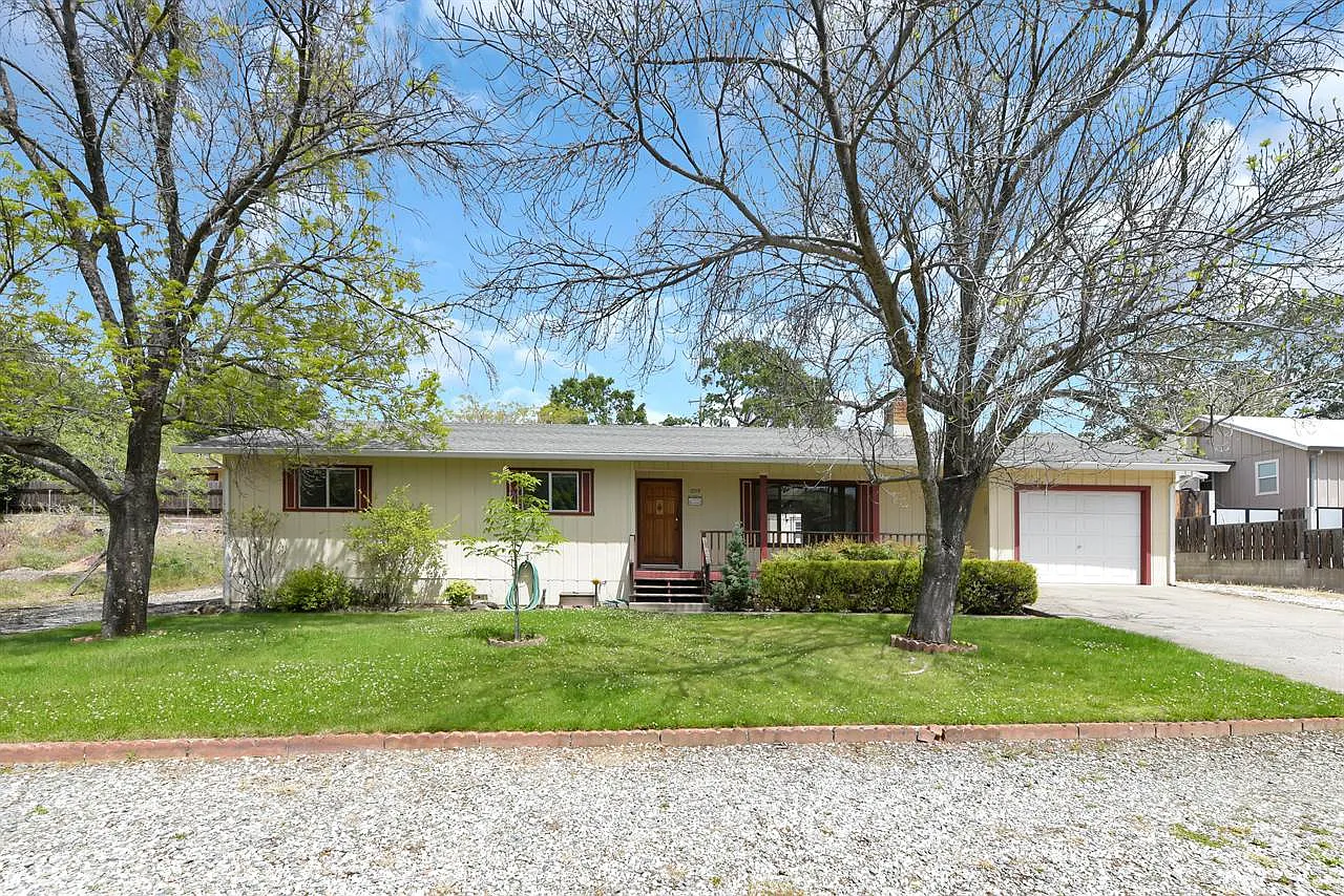 1015 Tuolumne Ave photo 1